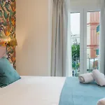 Plaza Del Salvador Apartment